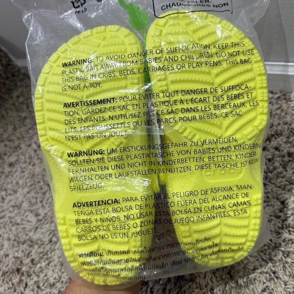 Crocs Classic Clogs Sulphur Yellow Neon Women 7 Men 5 New 10001-76U - Picture 2 of 5